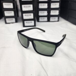 Polarized Sunglasses for Men Lightweight UV400 Protection Square Sun Glasses